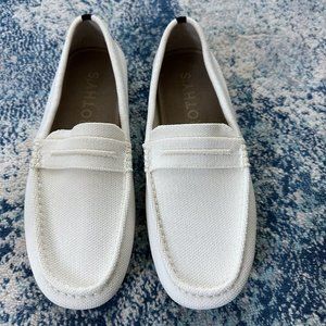 Rothys the Driver Loafer size 9, white, sold out